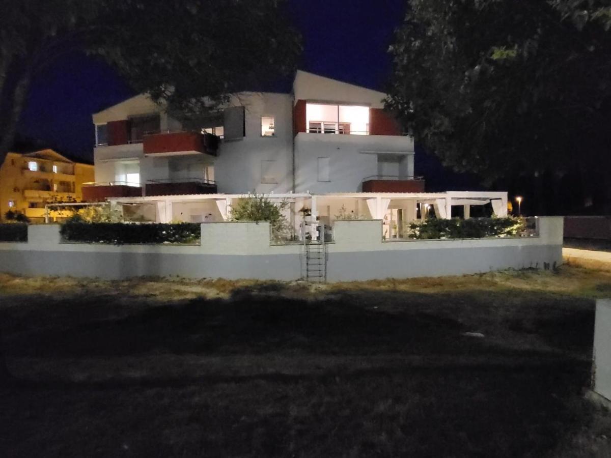 Apartman Magnolija Umag Exterior photo